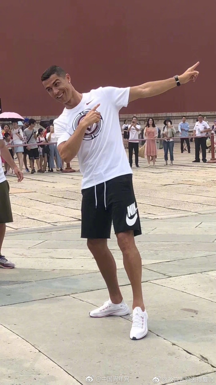 阅站漫画app最新版：免费搜索全网漫画，畅享多种便捷阅读体验