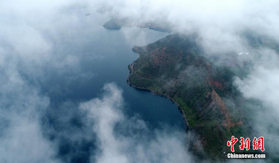 datealive 地铁逃生回归！biubiu免费加速，畅玩海量海内外精品手游