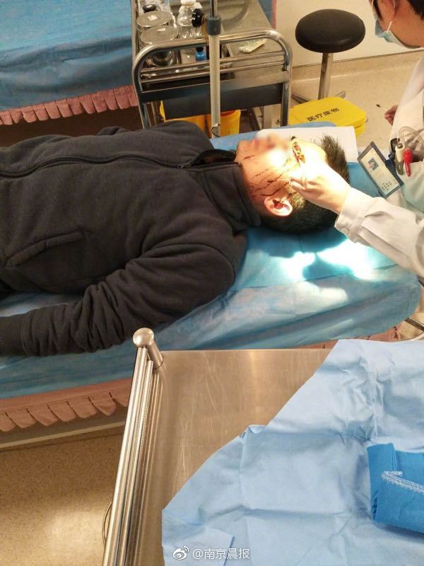 弱点漫画在线观看