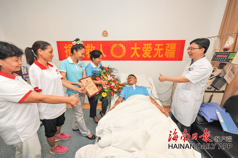 《海贼王第890集》在线观看