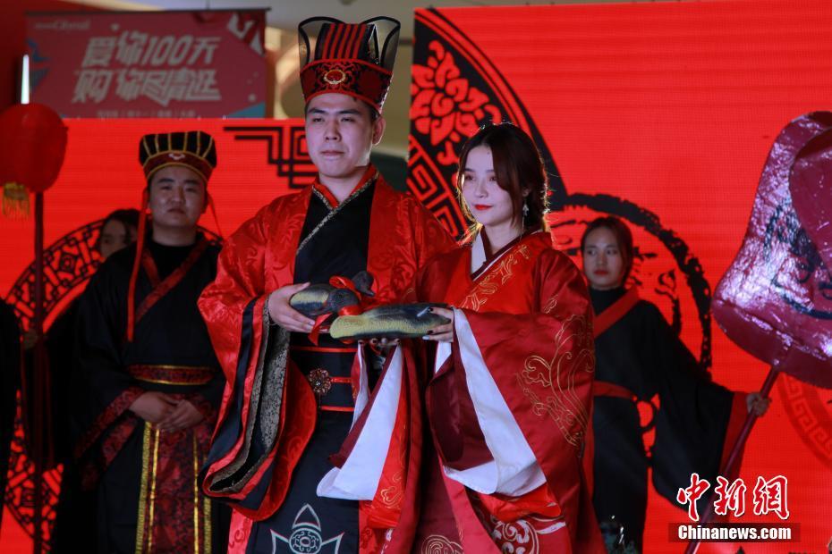 异世界搞笑冒险番为何吸引人？独特设定与反差角色是关键