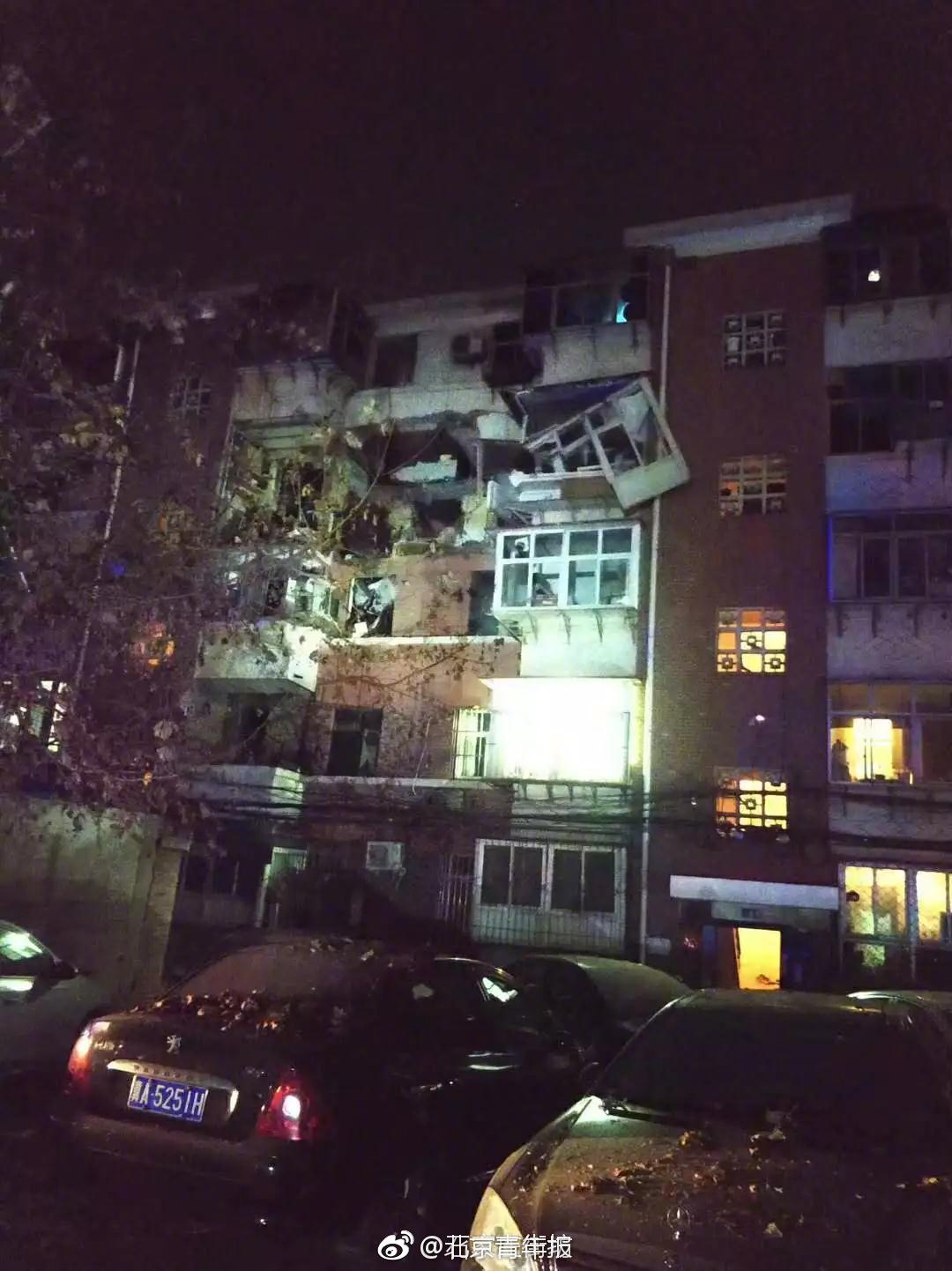 datealive 地铁逃生回归！biubiu免费加速，畅玩海量海内外精品手游