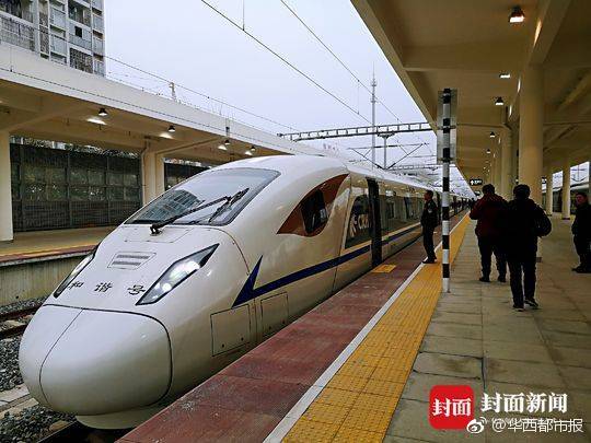 把手放在自己的秘密花园