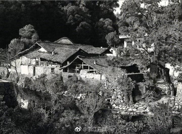 datealive 地铁逃生回归！biubiu免费加速，畅玩海量海内外精品手游