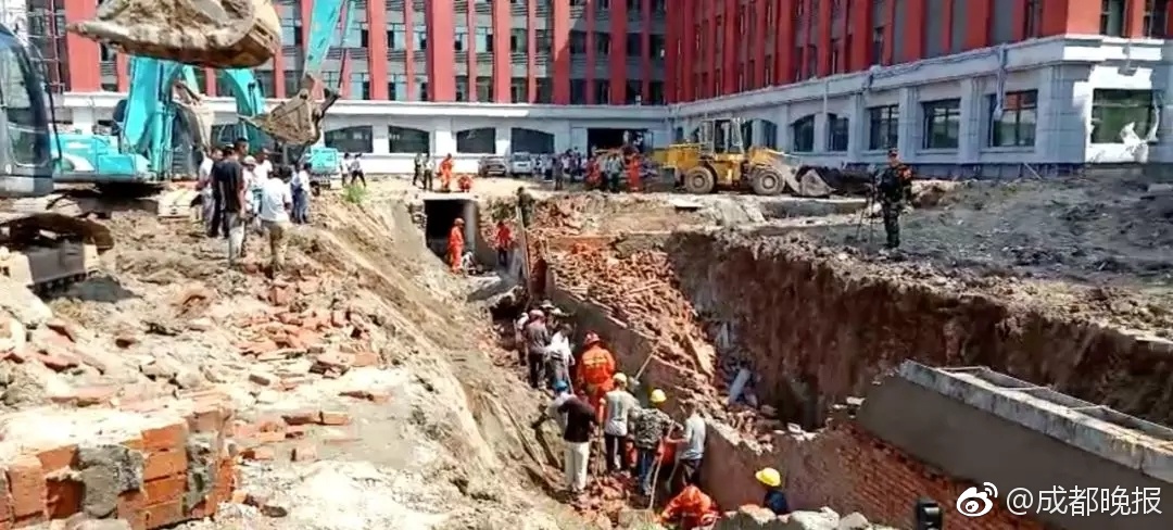 女的应该叫师父还是师傅