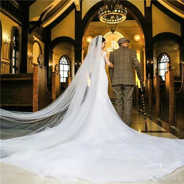 阅站漫画：资源丰富更新快，免费福利多，阅读体验超棒