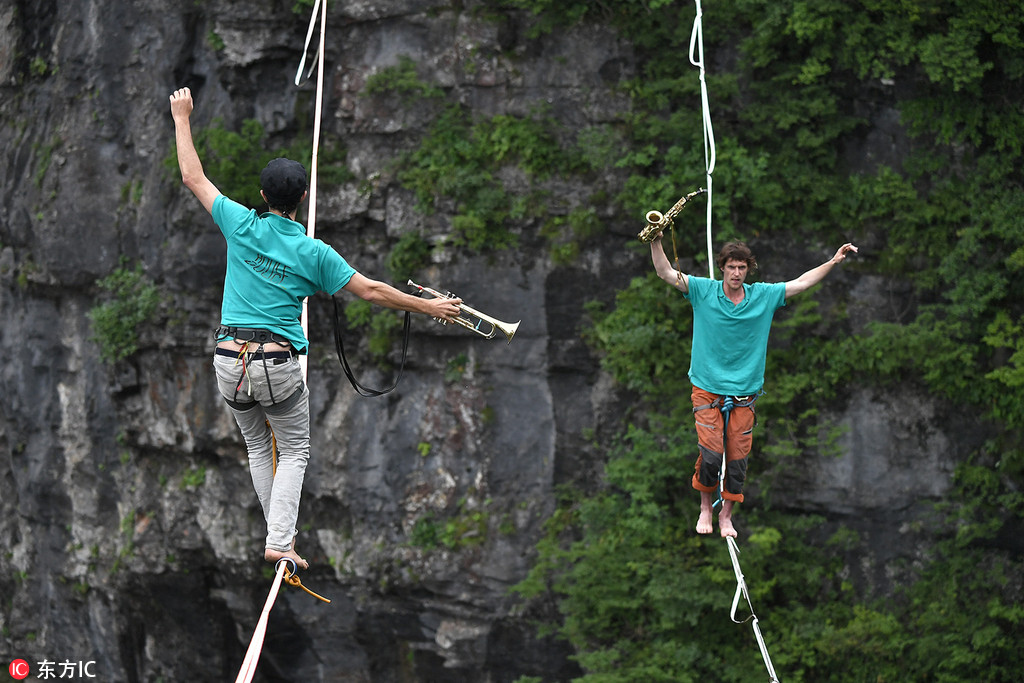 斗破苍穹老粉必看！正版免费观看渠道及支持正版的意义