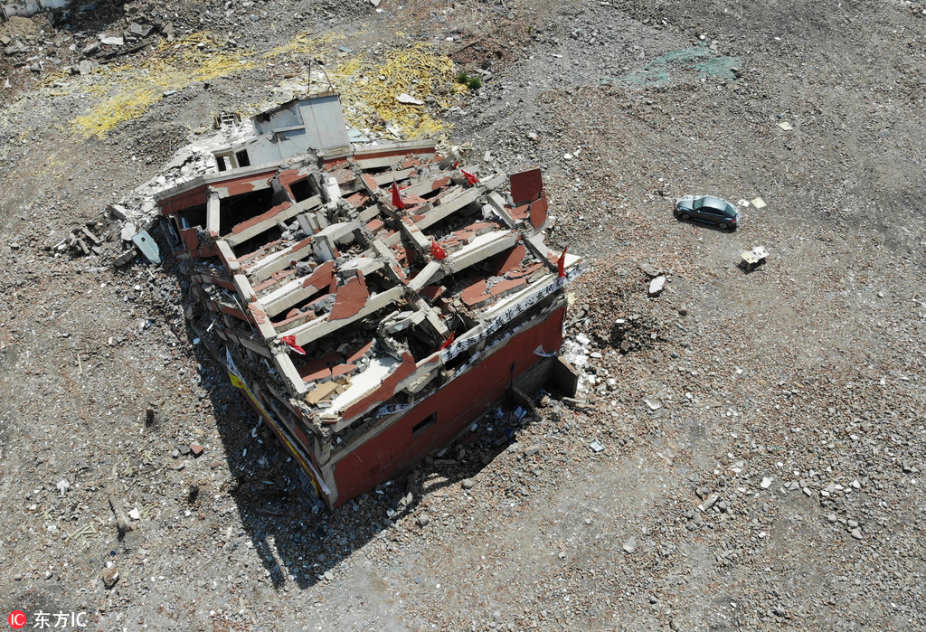 免费在线可阅读漫画成首选，却面临凯发k8国际首页登录的版权等难题待剖析？