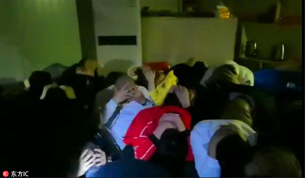 免费在线可阅读漫画成首选，却面临凯发k8国际首页登录的版权等难题待剖析？