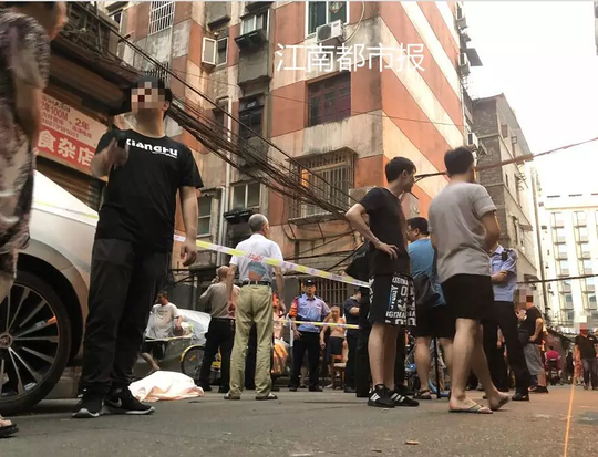 倾世毒妃柳心月漫画