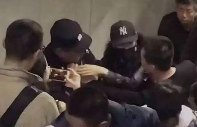 阅站漫画app最新版：免费搜索全网漫画，畅享多种便捷阅读体验