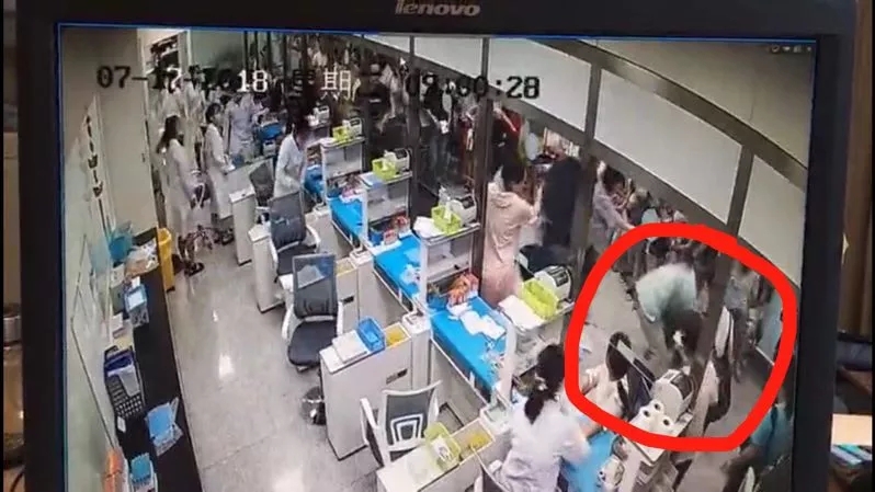 缘之空借兄妹情纠葛引发思索，为何对兄妹恋情描绘引争议？