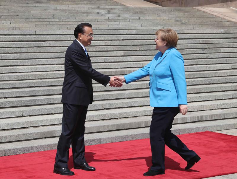 异世界搞笑冒险番为何吸引人？独特设定与反差角色是关键