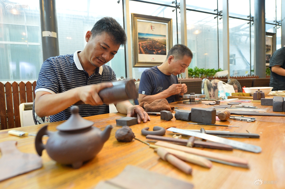 《海贼王第890集》在线观看