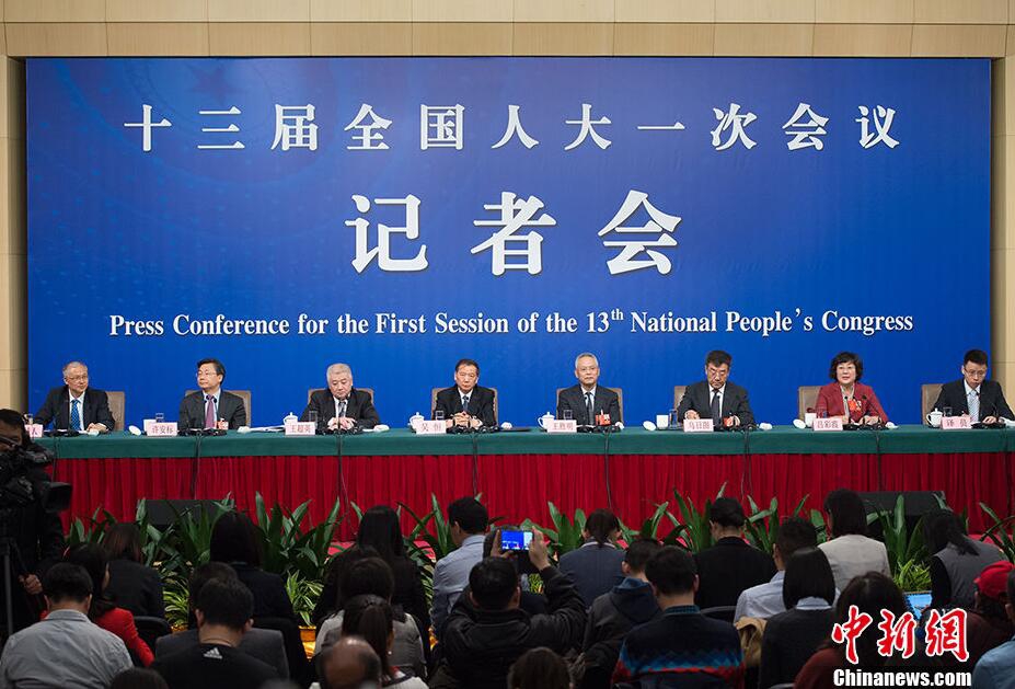 datealive 地铁逃生回归!biubiu免费加速,畅玩海量海内外精品手游