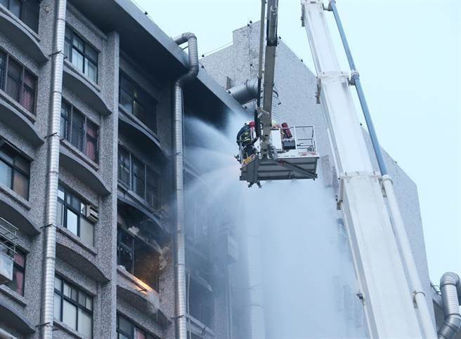 阅站漫画app最新版：免费搜索全网漫画，畅享多种便捷阅读体验