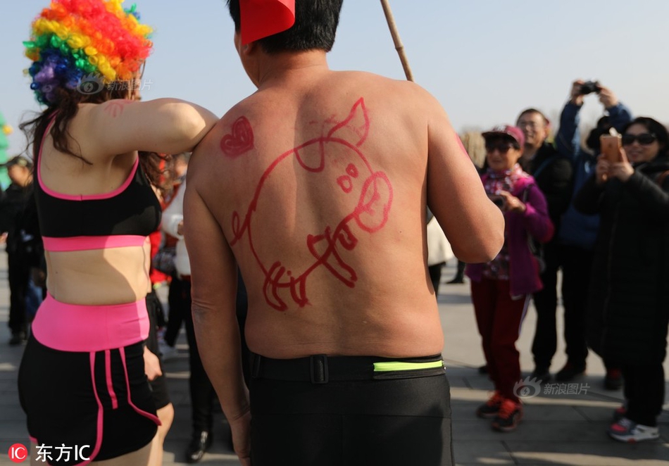 阅站漫画app最新版：免费搜索全网漫画，畅享多种便捷阅读体验