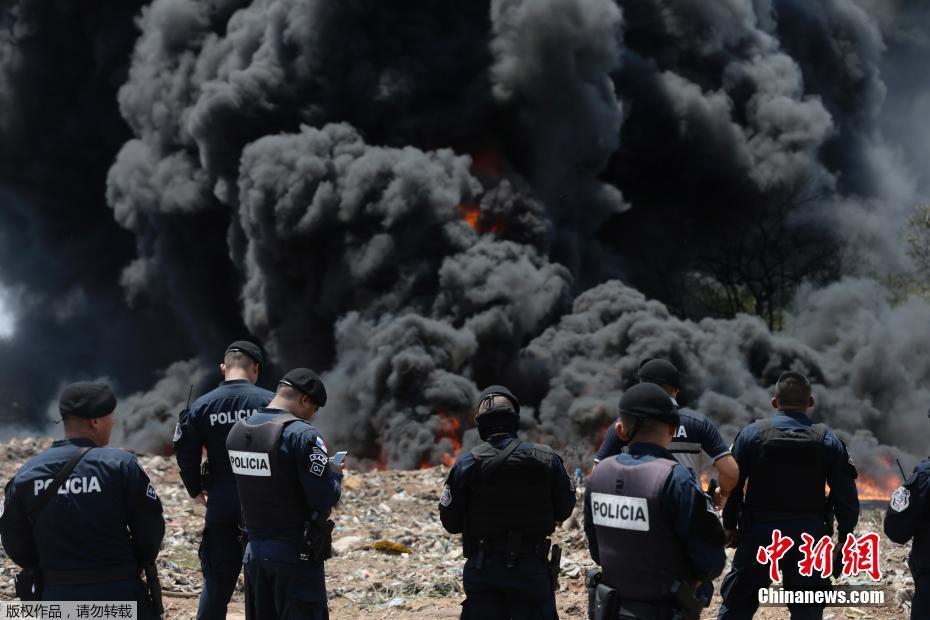 万渣朝凰漫画免费下拉式扑飞漫画星球