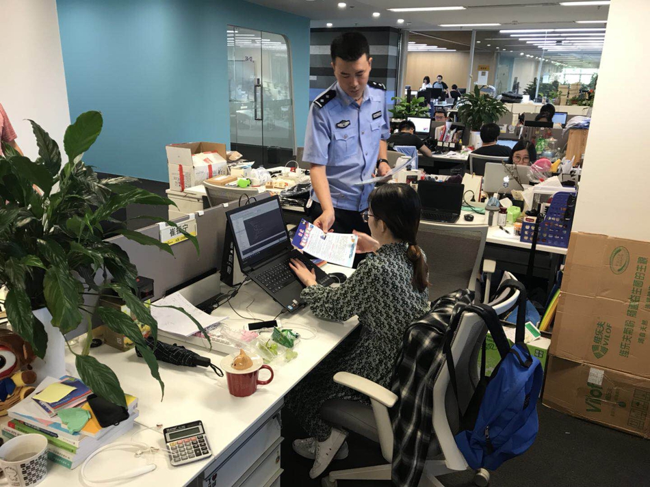 阅站漫画：资源丰富更新快，免费福利多，阅读体验超棒