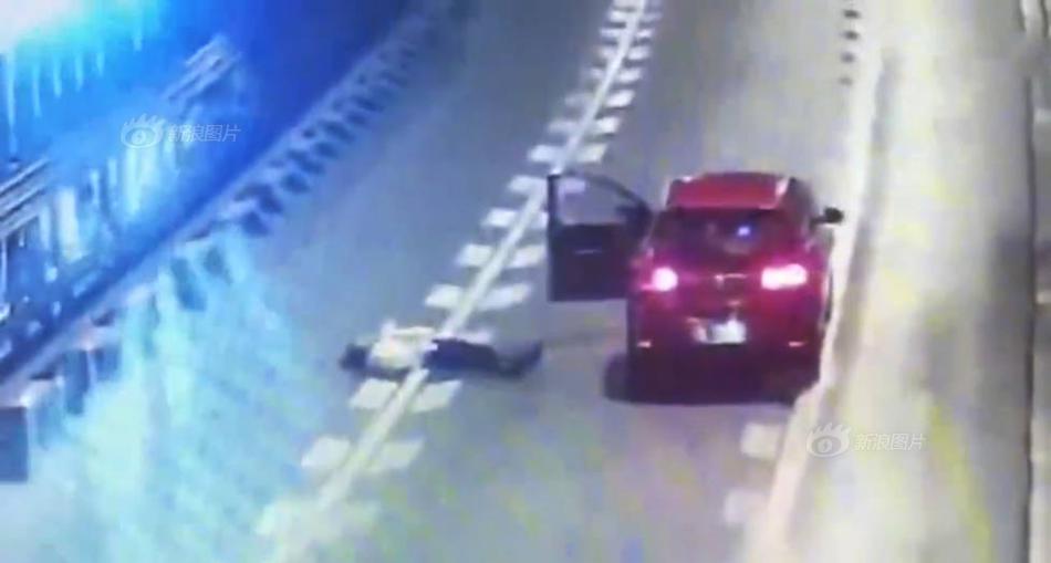 《海贼王第890集》在线观看