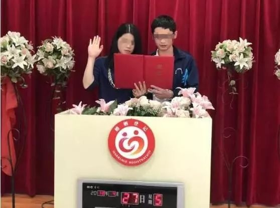 阅站漫画：资源丰富更新快，免费福利多，阅读体验超棒