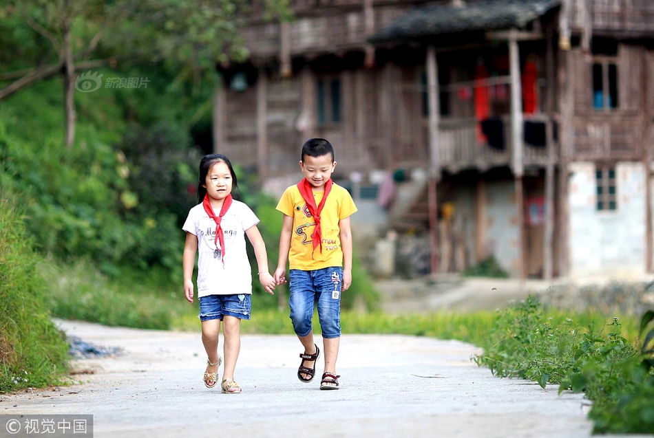 datealive 地铁逃生回归！biubiu免费加速，畅玩海量海内外精品手游