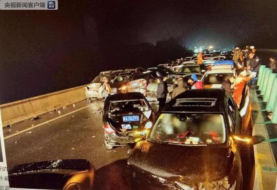 恋爱辅助器全彩无删减漫画