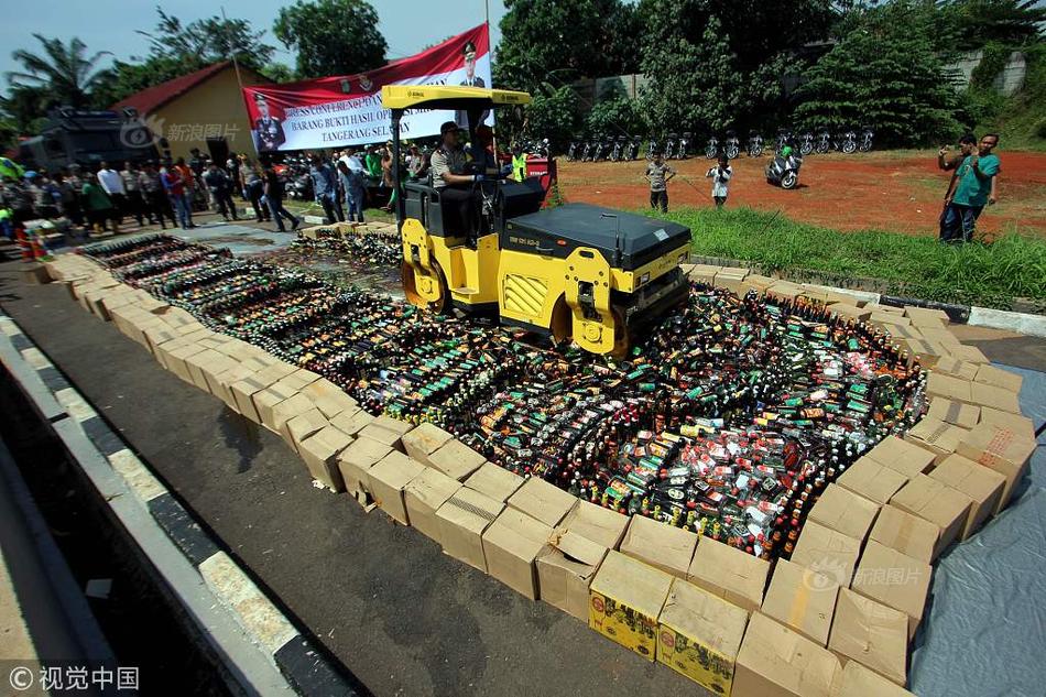 《海贼王第890集》在线观看