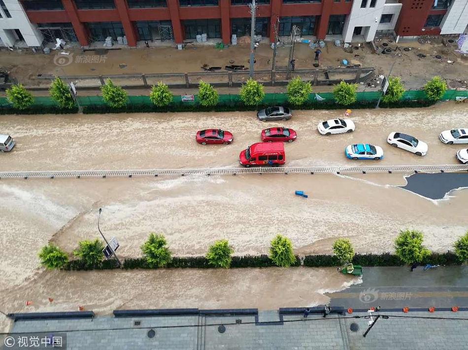 数字阅读普及下，韩漫免费观看的凯发k8国际首页登录的版权风险与安全提示