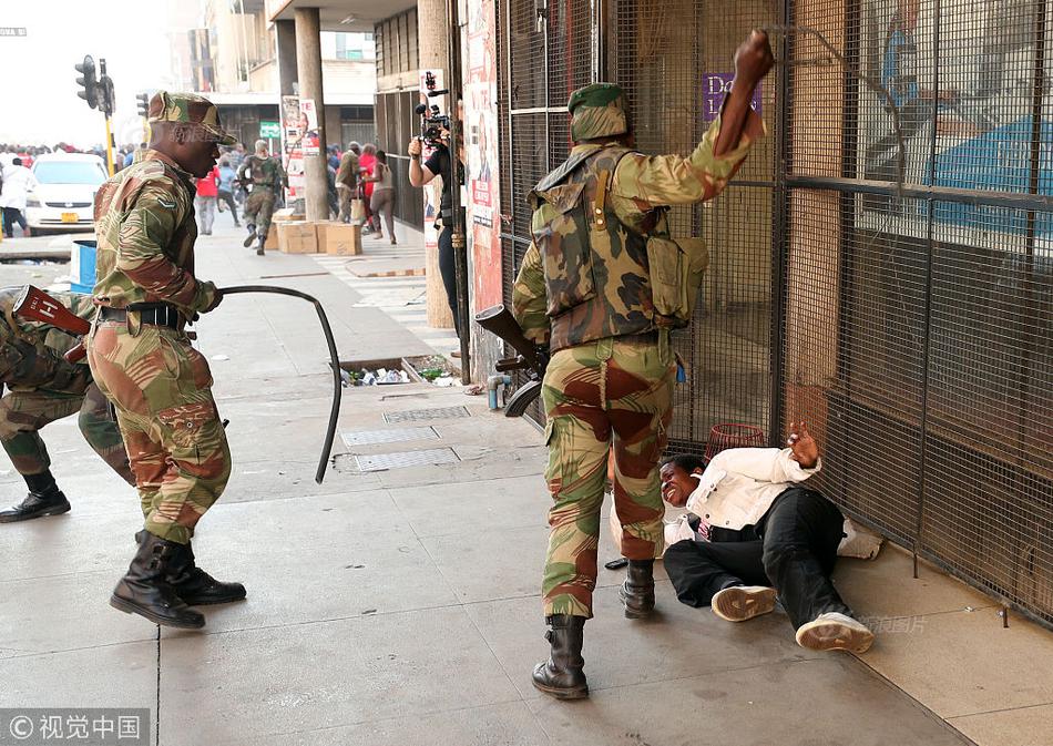 免费在线可阅读漫画成首选，却面临凯发k8国际首页登录的版权等难题待剖析？