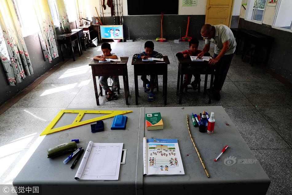 请划入解锁漫画免费观看