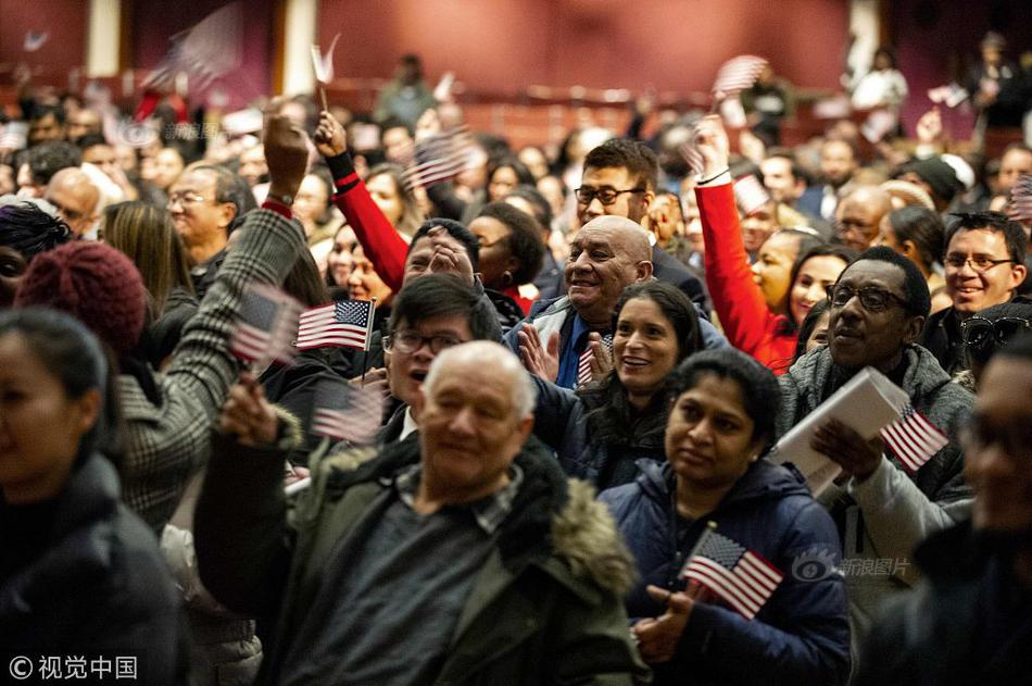 datealive 地铁逃生回归！biubiu免费加速，畅玩海量海内外精品手游