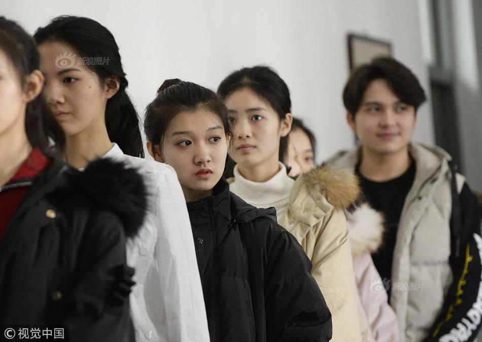 《海贼王第890集》在线观看