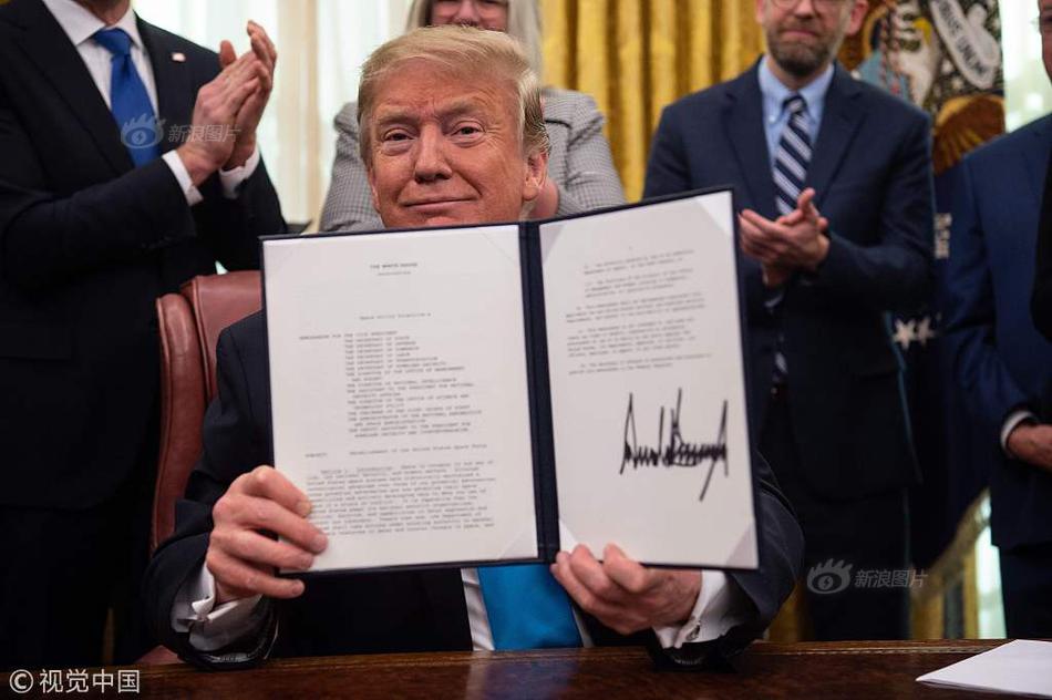 《海贼王第890集》在线观看