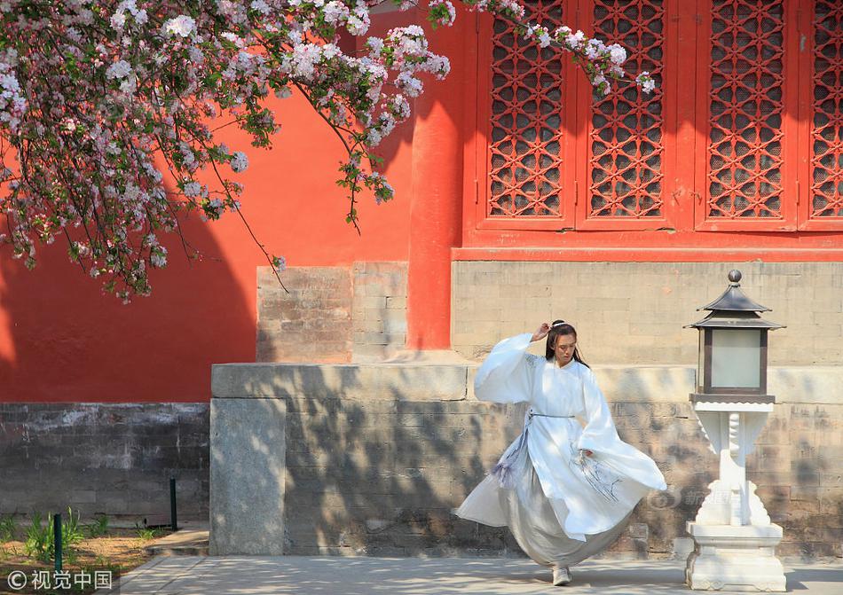 怀孕大肚子要生了视频搞笑