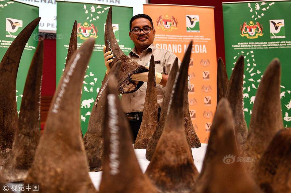 《海贼王第890集》在线观看