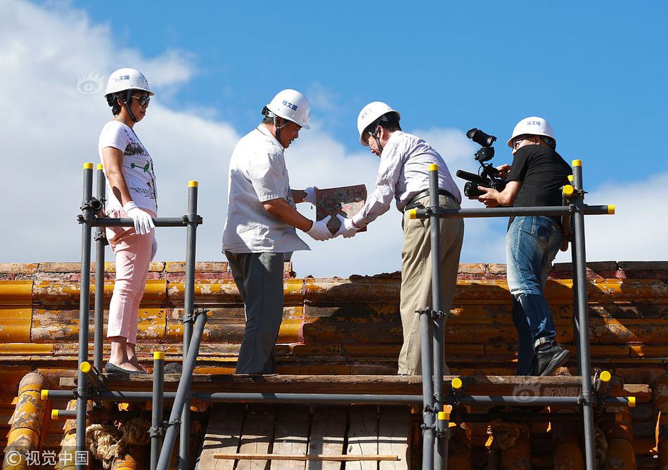 穿越西元3000年后奇妙漫画