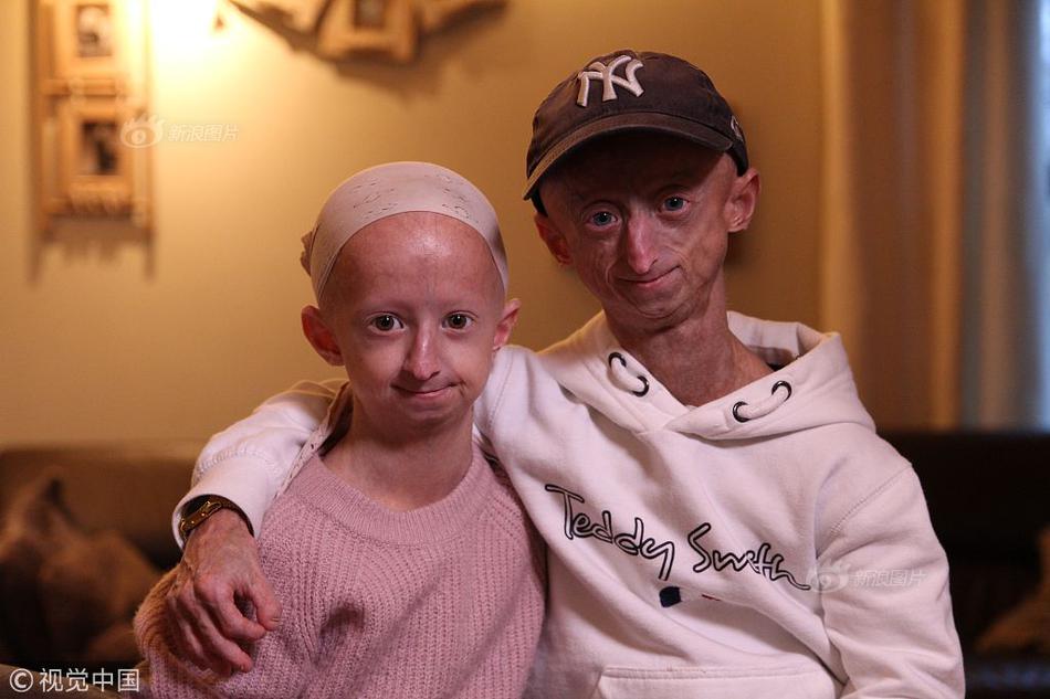 datealive 地铁逃生回归！biubiu免费加速，畅玩海量海内外精品手游