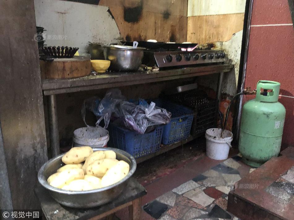 《海贼王第890集》在线观看