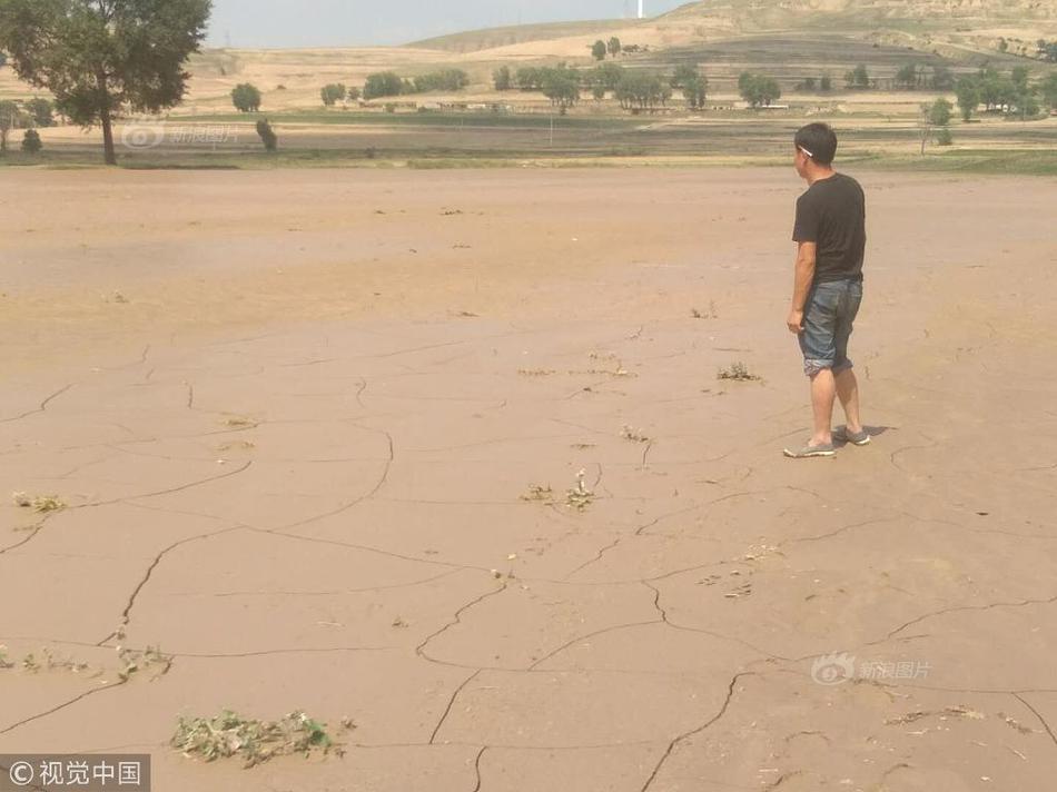 datealive 地铁逃生回归！biubiu免费加速，畅玩海量海内外精品手游