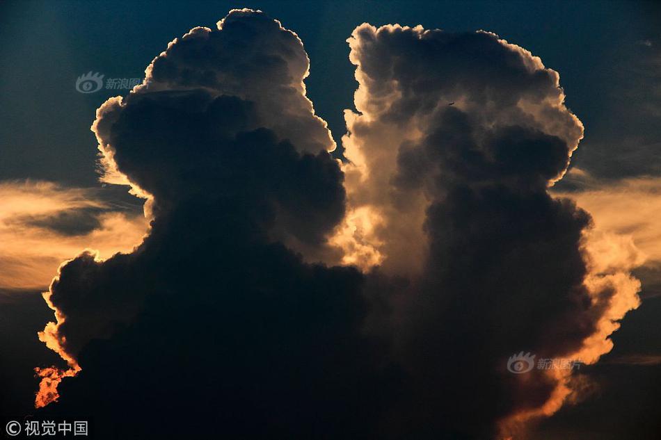 阅站漫画app最新版：免费搜索全网漫画，畅享多种便捷阅读体验