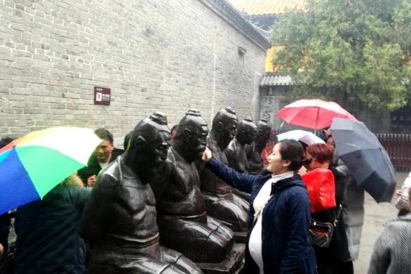 笔趣阁手机版：优质小说阅读软件，类型全且可自由查找