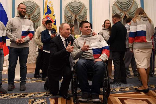 同人：约会大作战datealive ex章节（3） ast存亡战 第一节