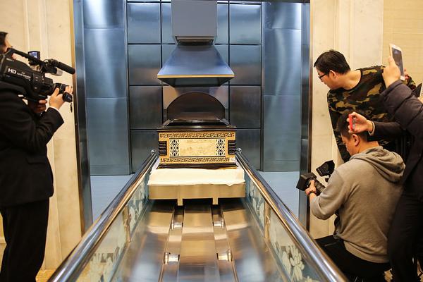 数字阅读普及下，韩漫免费观看的凯发k8国际首页登录的版权风险与安全提示