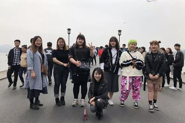 datealive 地铁逃生回归！biubiu免费加速，畅玩海量海内外精品手游