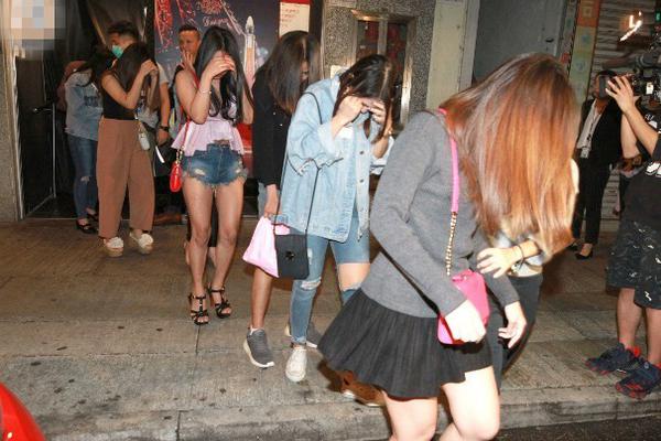 阅站漫画app最新版：免费搜索全网漫画，畅享多种便捷阅读体验