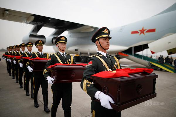 武炼巅峰漫画免费完整版