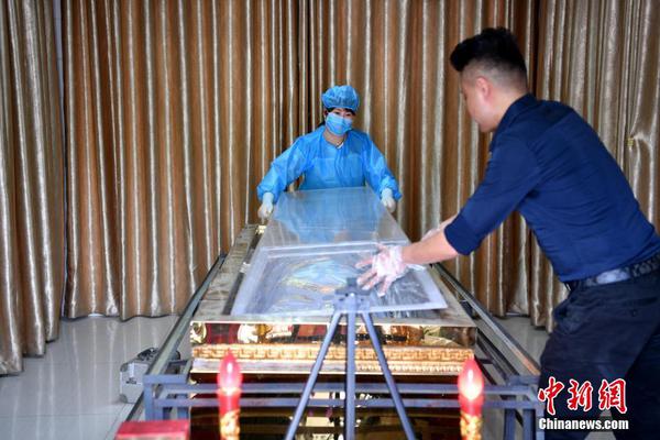 异世界搞笑冒险番为何吸引人？独特设定与反差角色是关键