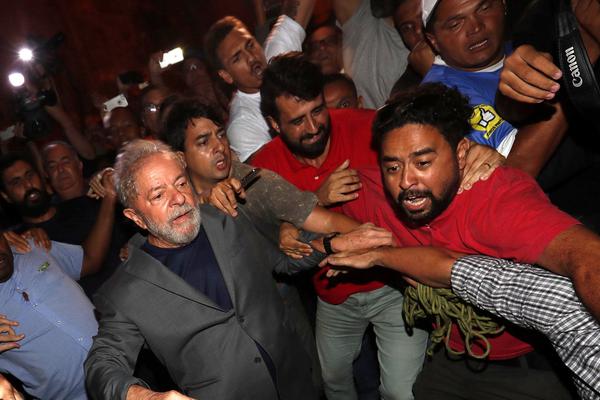 斗破苍穹老粉必看！正版免费观看渠道及支持正版的意义