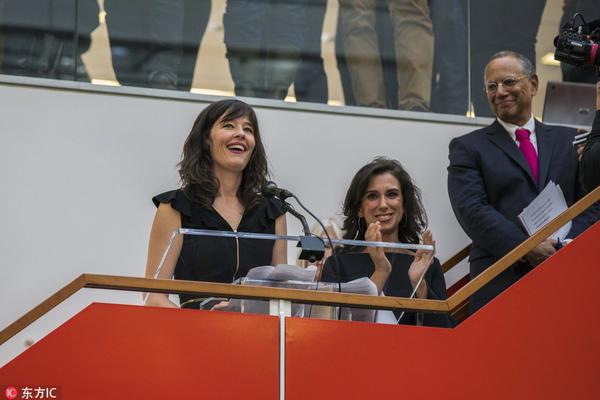 阅站漫画：资源丰富更新快，免费福利多，阅读体验超棒